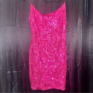 B. Darlin Pink Scoop Neck Bodycon Sequin Dress
